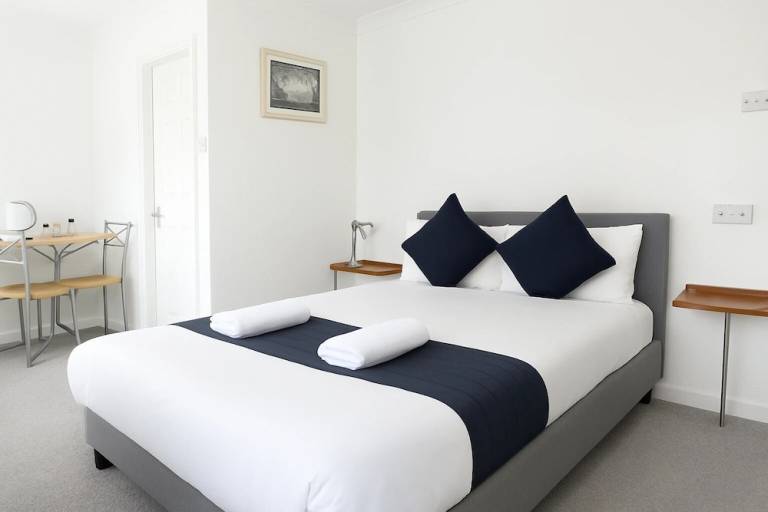 Accommodation Horley