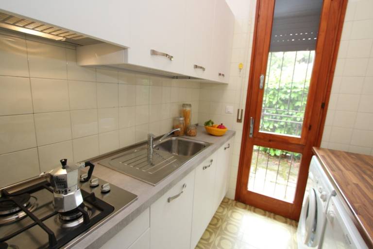 Bright house with garden near to the beach - Beahost — photo 5