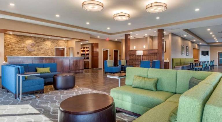 Comfort Suites Camp Hill-Harrisburg West — photo 3