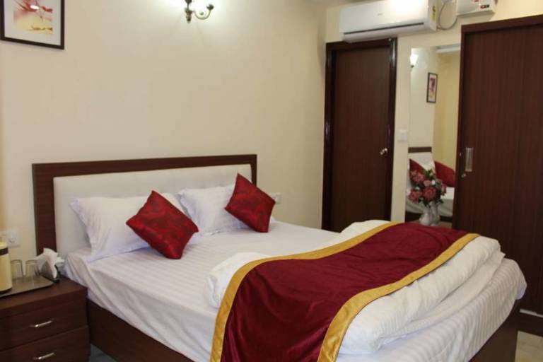 Private room Ashok Nagar