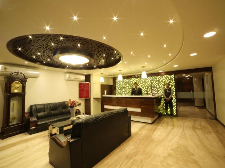 Hotel Grand Pragati