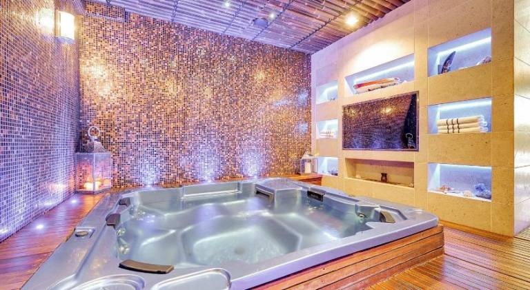 Serviced apartment with sauna, pool & BBQ | Beach nearby | Pets allowed — photo 5