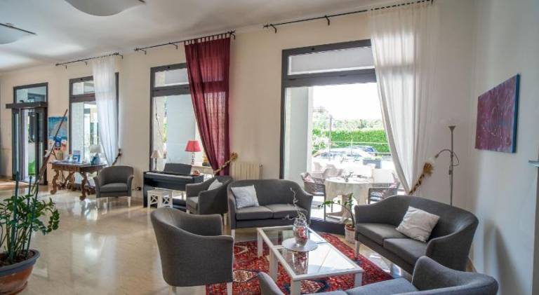 Serviced apartment with patio & yard | Beach nearby | Pet-friendly in Laigueglia