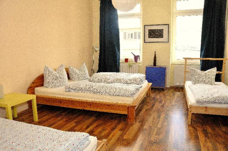 Rental apartment with 2 rooms for 5 persons — photo 2