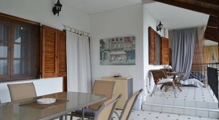 Apartment with patio, BBQ & garden | Suitable for remote work | Pets allowed — photo 5