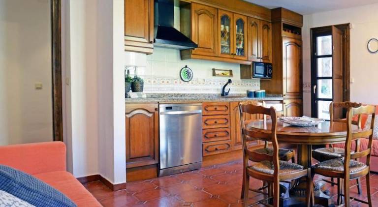 Rental apartment with terrace — photo 2