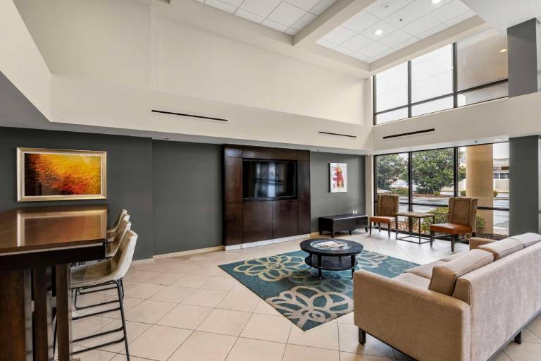 Red Lion Hotel Charlotte — photo 2