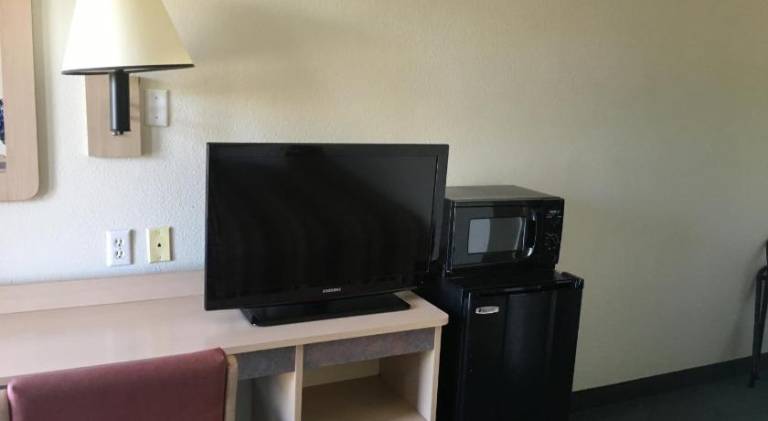 Americas Best Value Inn & Suites Helena — photo 4