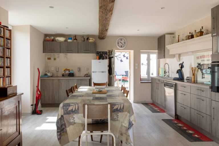 Lovely vacation home with garden, grill & terrace | Nature view | Pet-friendly — photo 2