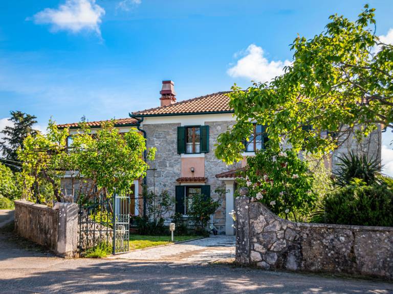 kuća  Garica