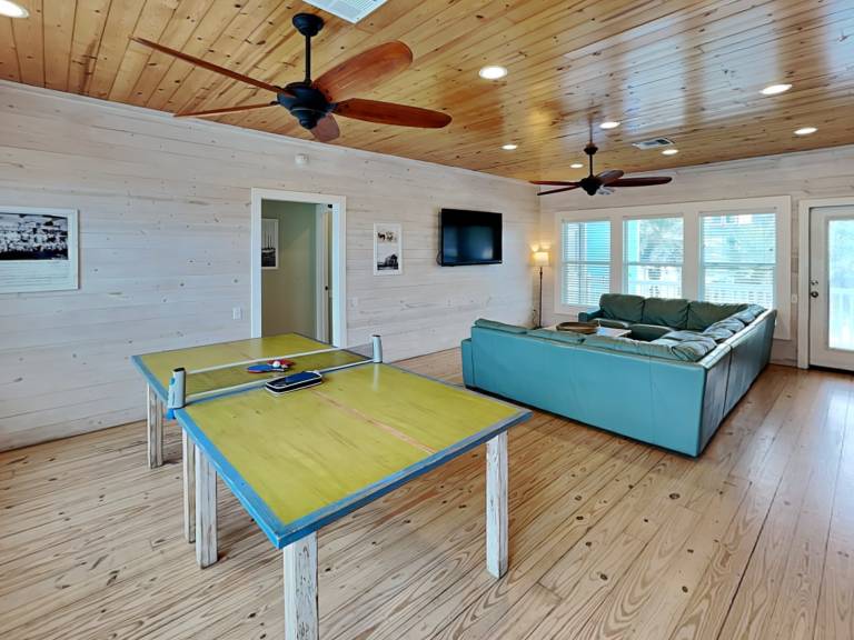 AVG6221-Beach Club 1 — photo 2