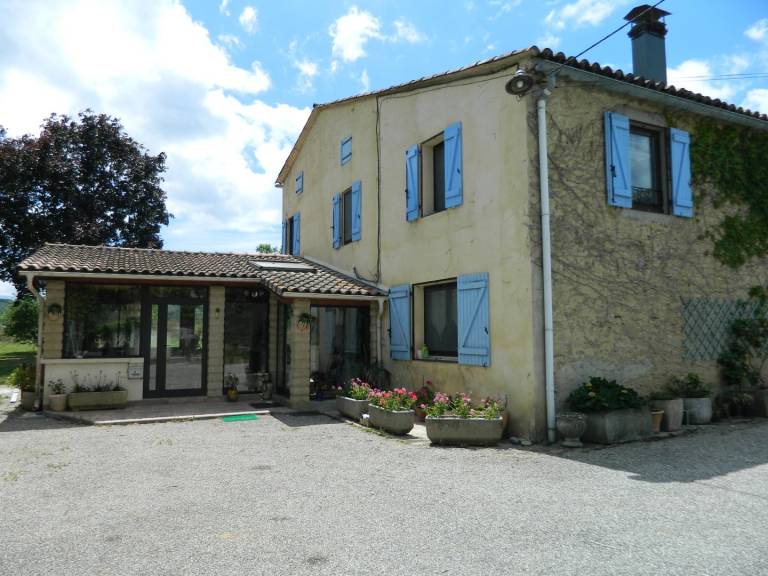 Gite with garden, grill & patio in Pamiers