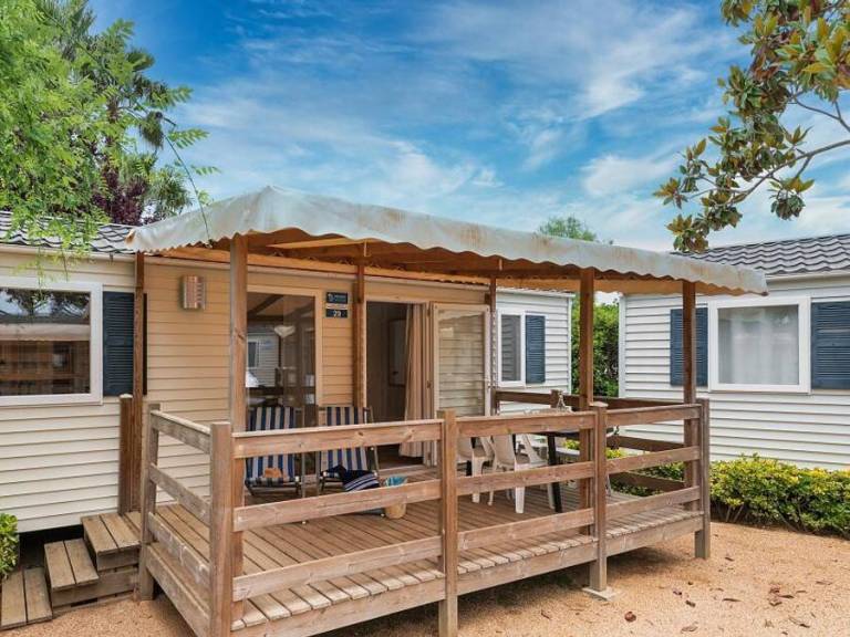 Pleasant mobile home with patio & heated pool | Dogs allowed — photo 4