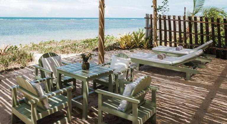 Serviced apartment with private pool, garden & patio in Porto Seguro