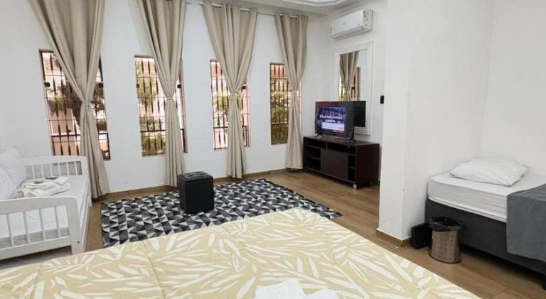 006 Lindo quarto familia