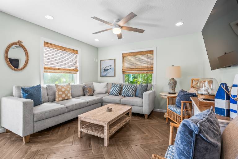 Fully equipped vacation home with private pool | Next to the beach | Pets allowed — photo 2
