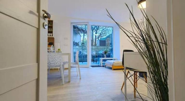 Haas Apartments Slepa, city centre, parking, courtyard — photo 4
