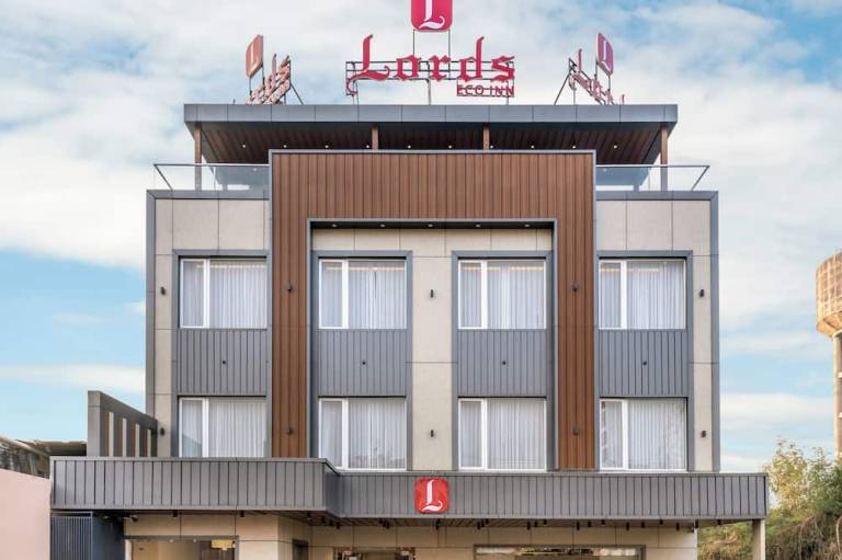 Lords Eco Inn Dera Bassi