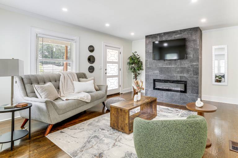 4 Mi to Int’l Soccer & Dtwn Fun: Modern ATL Home — photo 4