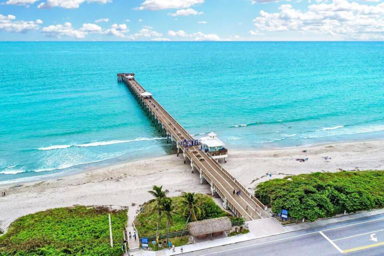 House Juno Beach
