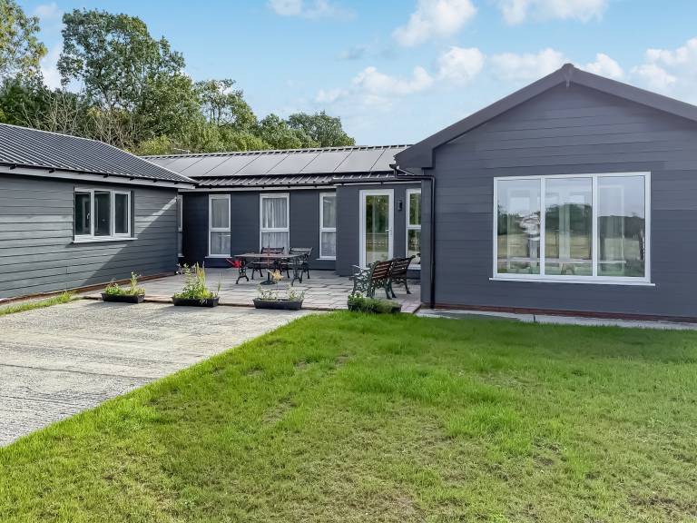 Stable Cottage UK45134