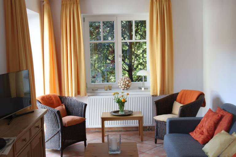 Ferienwohnung mit Hund inWarnemünde Ostseeküste f&uuml;r max. 4 Personen