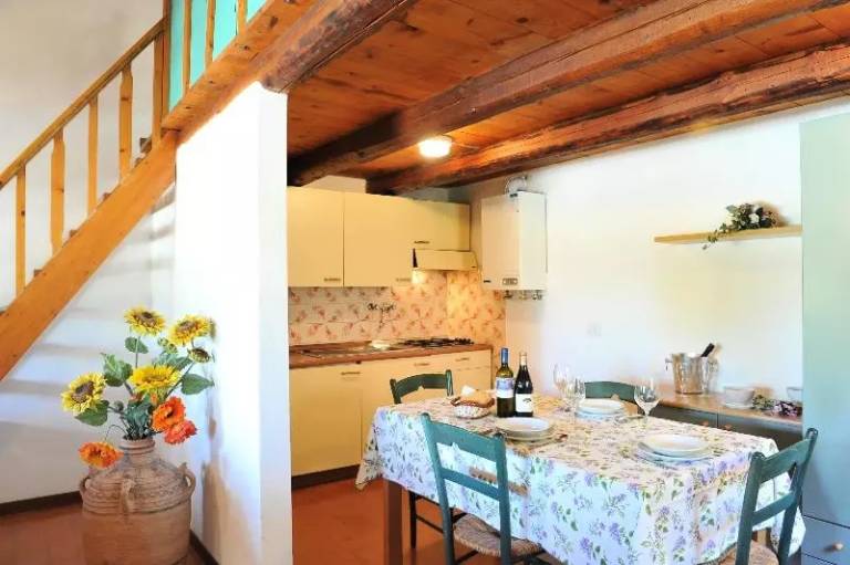 Chalet with BBQ & patio — photo 2