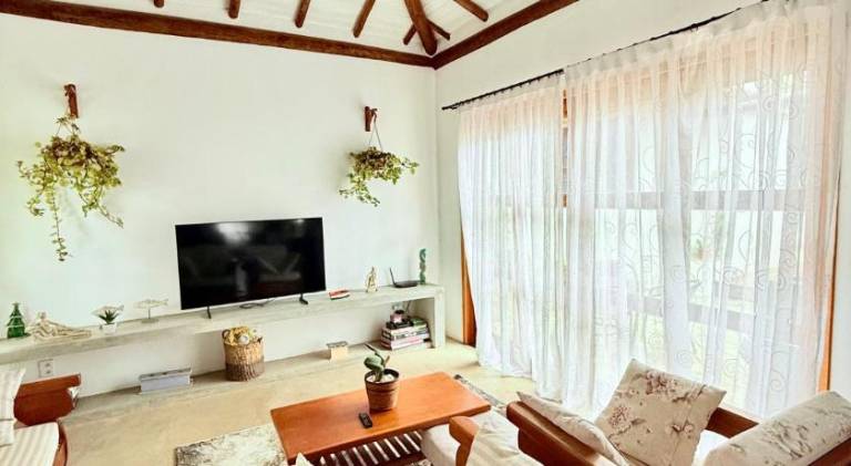 House with pool | Beach nearby | Pets are welcome — photo 2