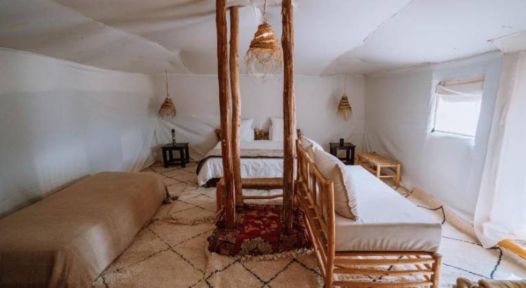 Tent with patio & yard — photo 2