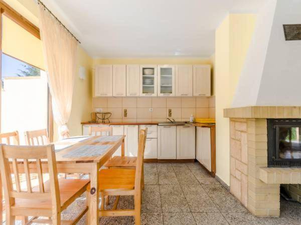 Lovely vacation home with terrace & yard | Dogs allowed — photo 5