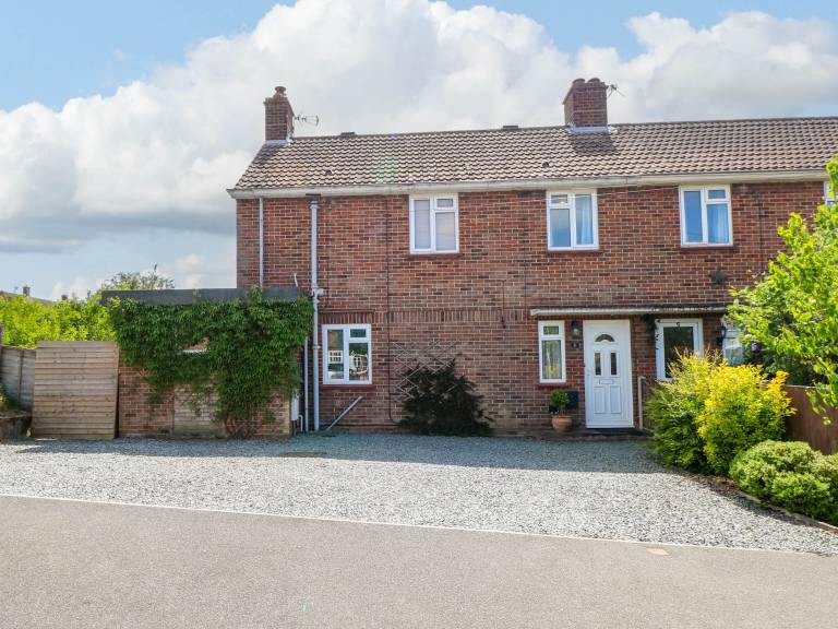 3 Birkbeck Way