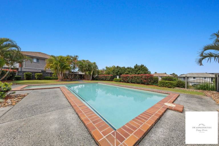 House North Lakes