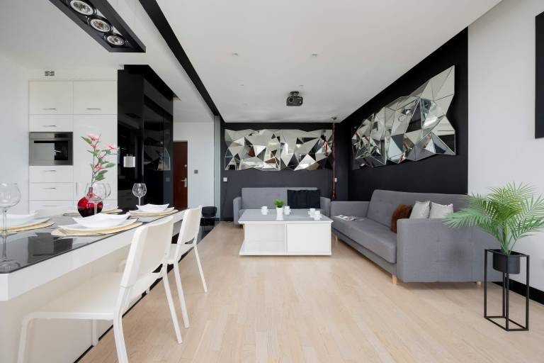 Apartment Muranów