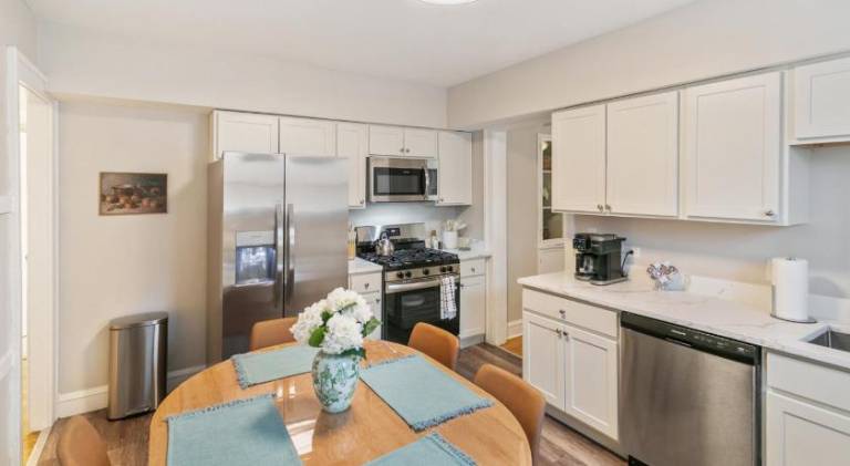 Ample rental apartment | Suitable for remote work | Dogs allowed — photo 3