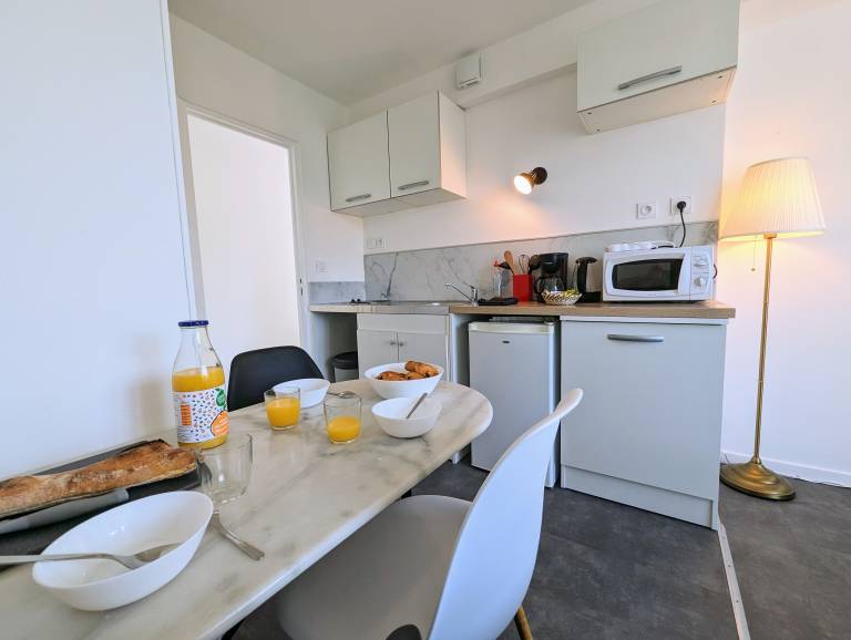 Apartment with 1 room for 4 persons — photo 3