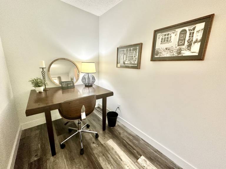 Holiday apartment with yard — photo 4