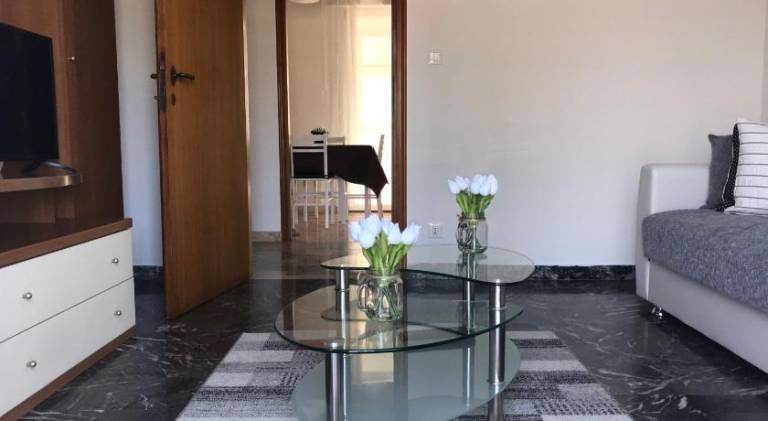 Holiday apartment with 2 rooms for 5 persons — photo 2