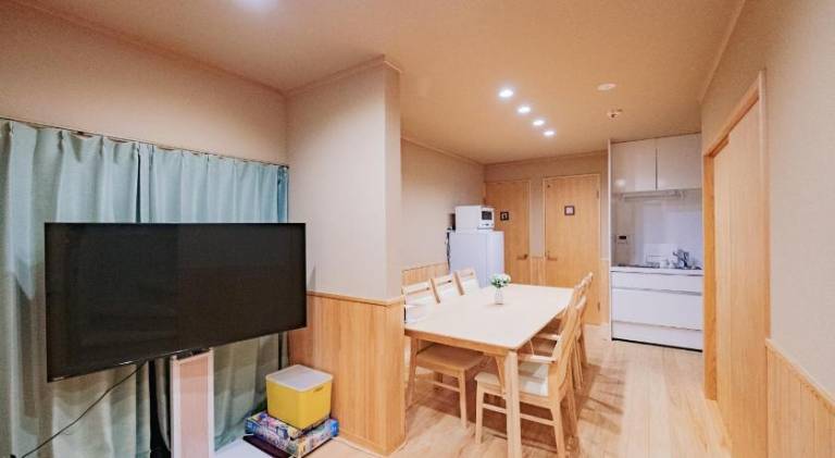 Vacation home with jacuzzi | Suitable for remote work | Pets are welcome — photo 4
