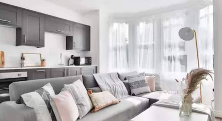 Apartment | Next to Cardiff Castle | Pets are welcome in Cardiff