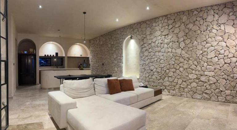 Vacation home with terrace & private pool — photo 3