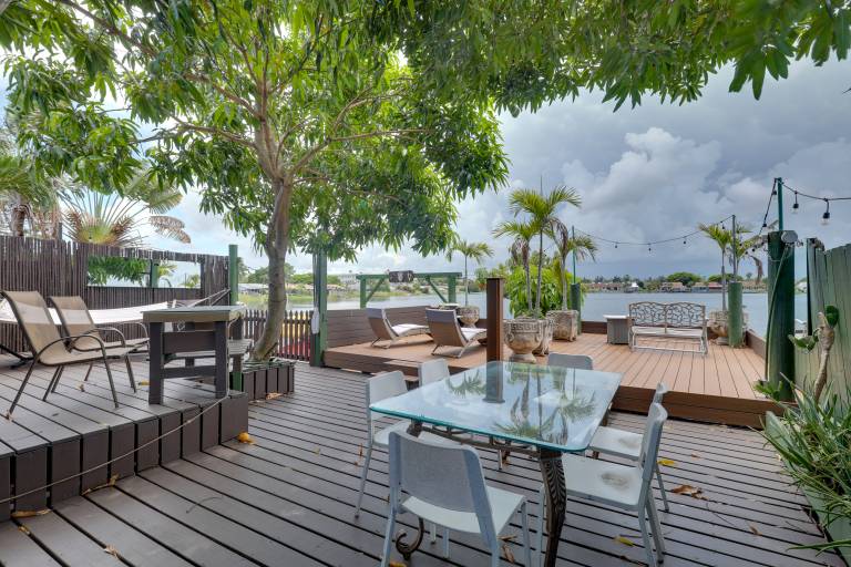 Lakefront Getaway w Dock Near Las Olas Beach