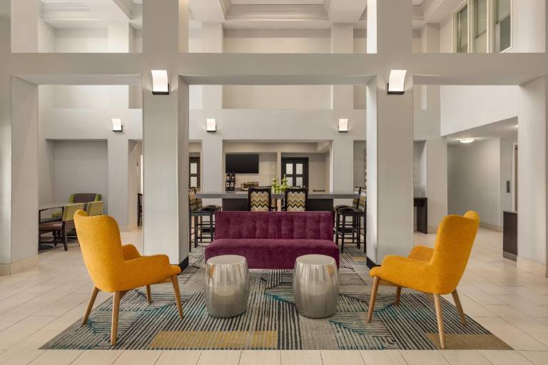La Quinta Inn & Suites by Wyndham Fairfield - Napa Valley — photo 2