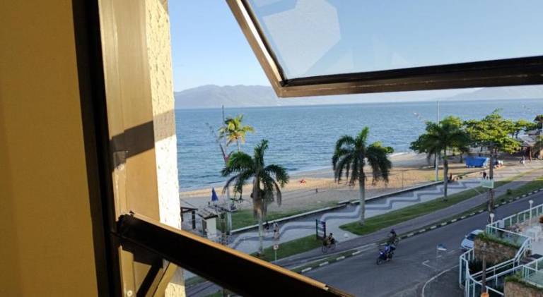 Apartment with pool | Next to the beach | Pets are welcome in Caraguatatuba
