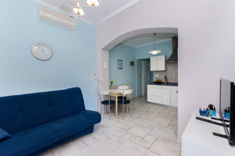 Holiday apartment with BBQ & patio | Sea view — photo 5