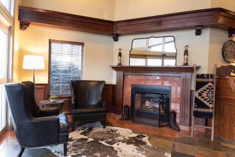Oxford Suites Pendleton — photo 2