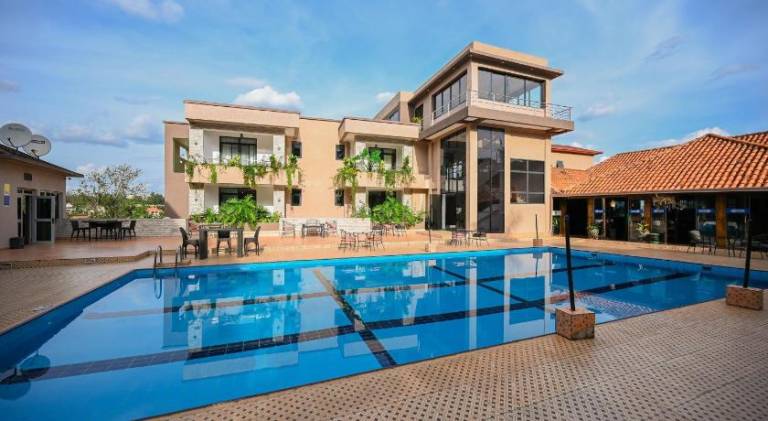 Beautiful serviced apartment with sauna, terrace & yard | Pets are welcome in Bwishyura