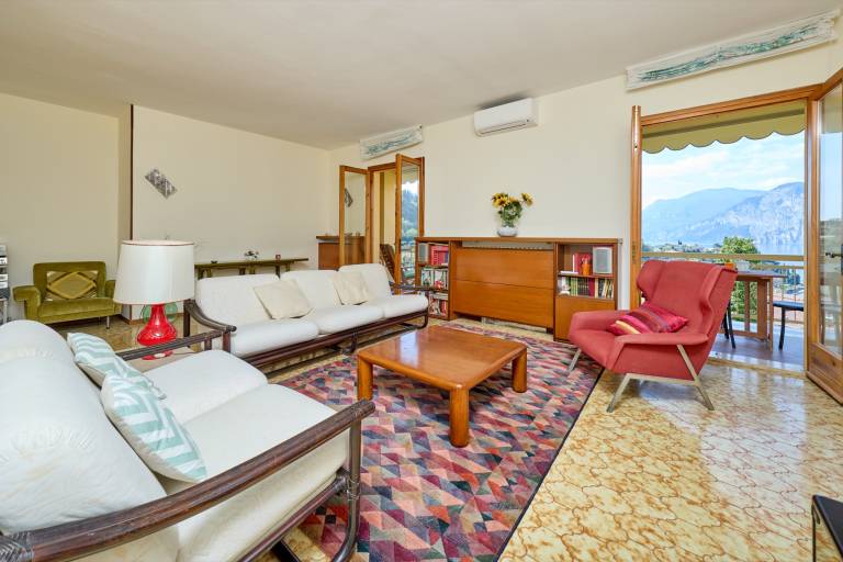 Apartment with yard | Pets allowed — photo 3