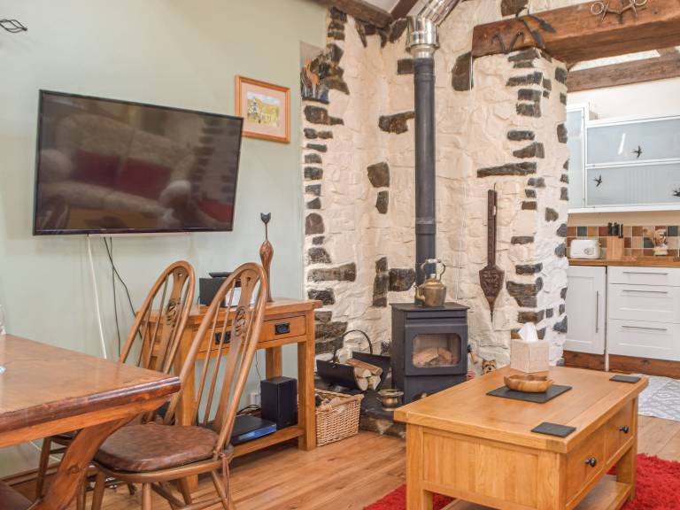 Family-oriented charming cottage with garden & barbeque | Pet-friendly — photo 4
