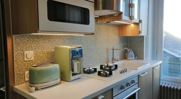 Apartment with patio, barbecue & garden — photo 3