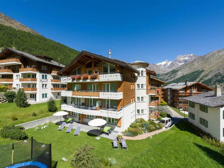 Ferienwohnung mit Hund in Saas-Fee für max. 4 Personen Ferienwohnung mit Hund in Saas-Fee für max. 4 Personen